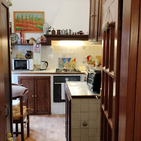 לינה וארוחת בוקר Tre Gigli Firenze Bb, 5 Minutes From Station, Via Palazzuolo 55 מראה חיצוני תמונה